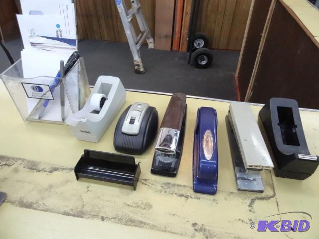 lot 47 image: Misc office supplies...