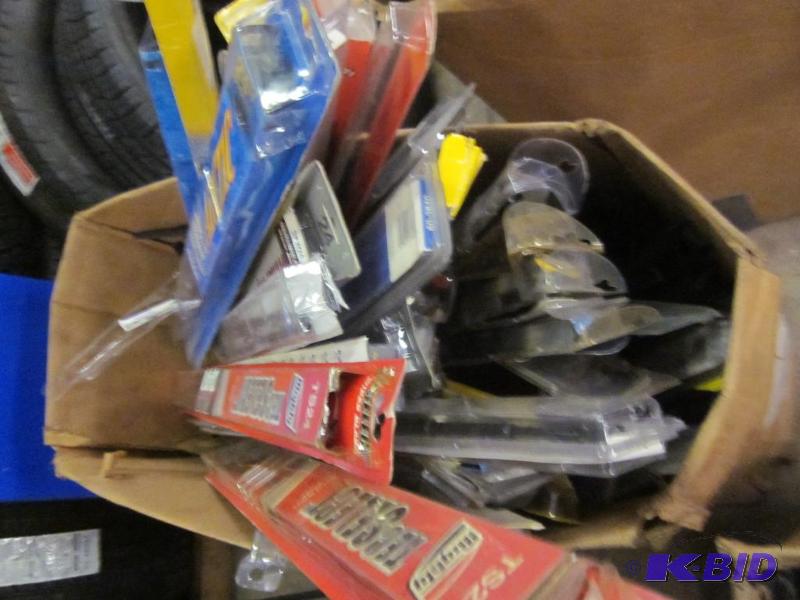 lot 24 image: Large box of windshield wipers, all different...
