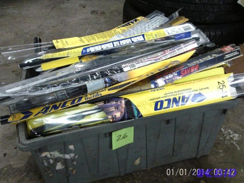 lot 26 image: Large box of windshield wipers, all different...