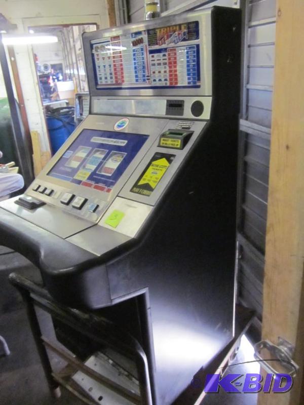 lot 3 image: Triple 7s stand up full size slot machine in...