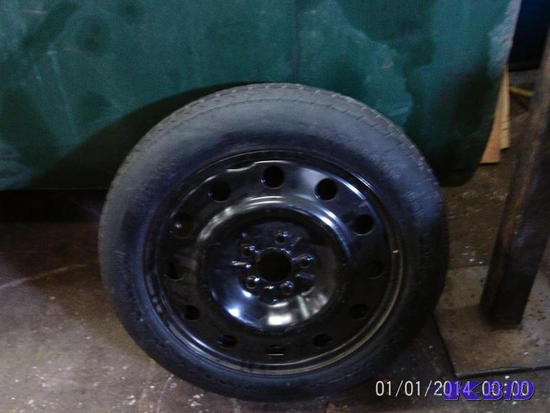 lot 42 image: 5 bolt T135&nbsptemporary tire with rim....