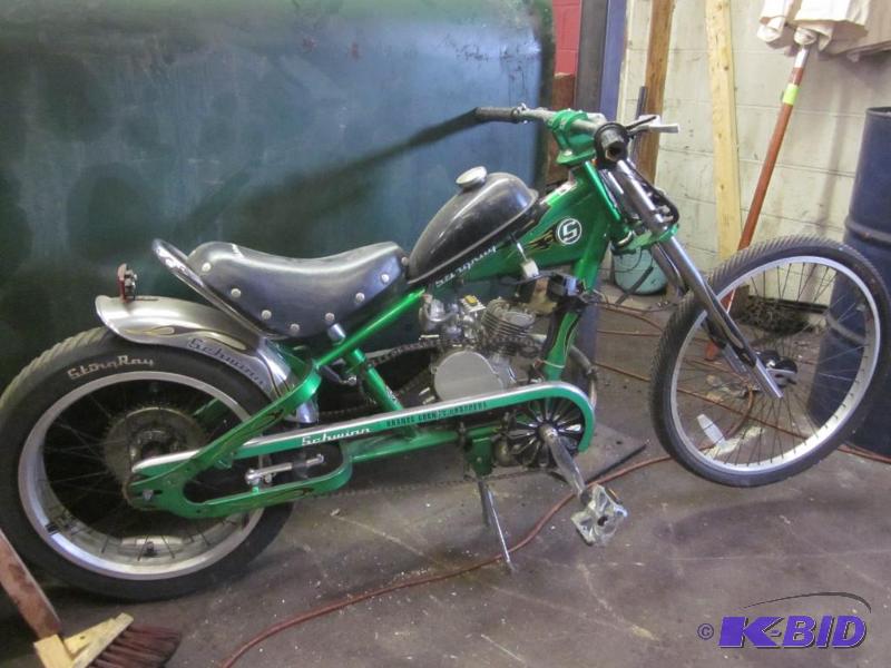 lot 5 image: Schwinn&nbspframe, custom made low rider ped...