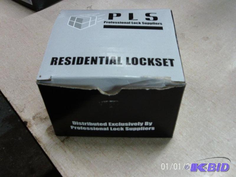 lot 66 image: PLS residential dead&nbspbolt lock set, new ...