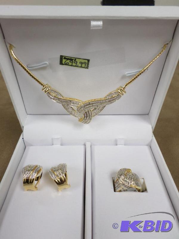 New 3-Piece Set Size-7 Ring, (2) Earrings, (...