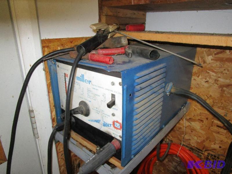 Miller Thunderbolt 225 Welder