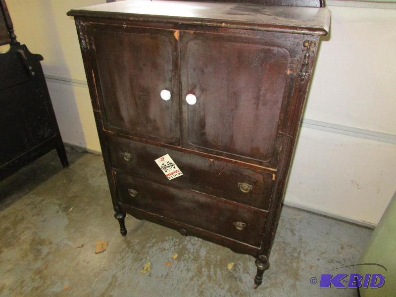 Antique Chest of Drawers
