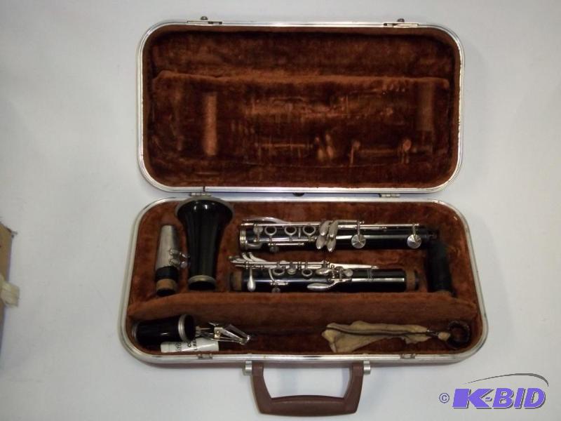 Dura.Tone F.E OLDS and Son Clarinet with case...