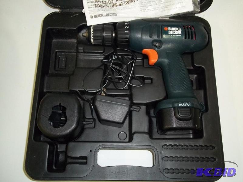 Black &amp Decker 9.6 V Drill with case...