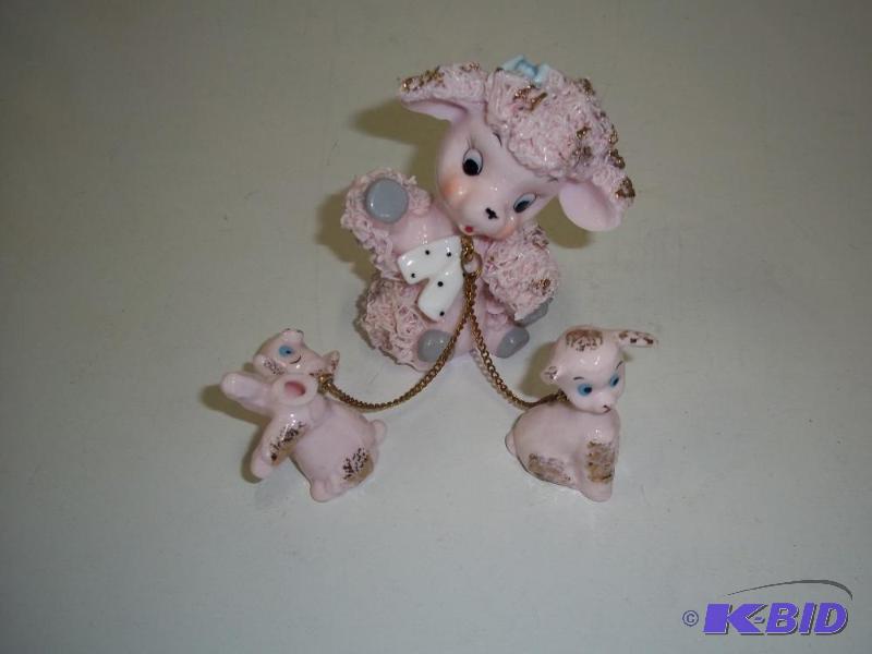Pink Sheep Statue with 2 lambs   Head broke o...