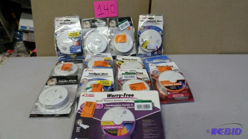lot 140 image: LOT OF 13 SMOKE DETECTOR