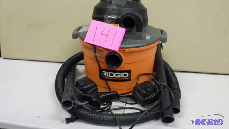 lot 141 image: RIDGID 6-gal. WetDry Vacuum