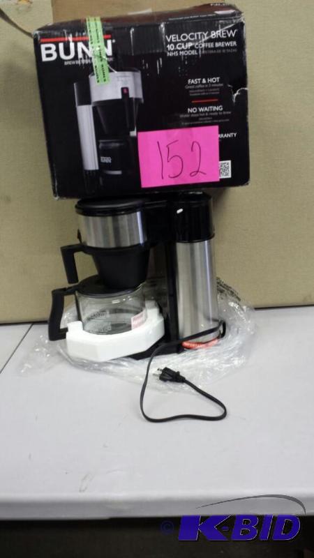 lot 152 image: BUNN COFFE MAKER