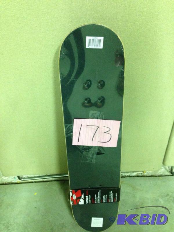 lot 173 image: Skateboard