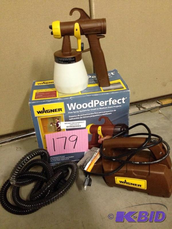 lot 179 image: Black and Decker Heater