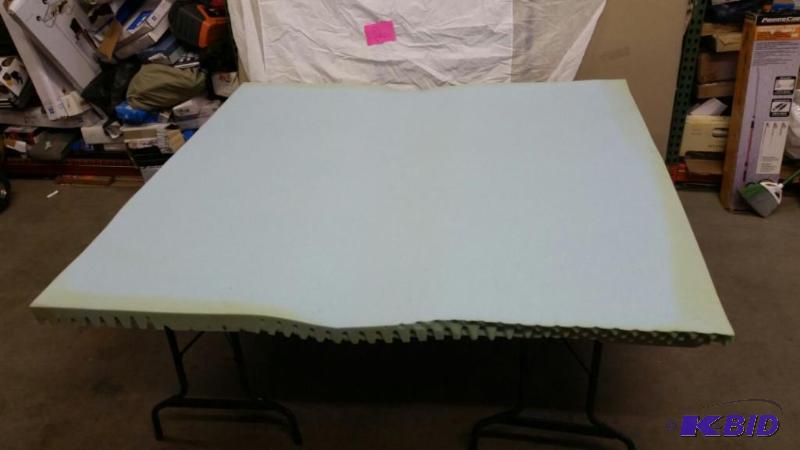 lot 2 image: 3-in. Memory Foam Mattress Topper - King