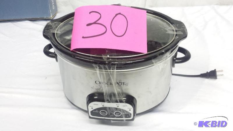 lot 30 image: Crock Pot