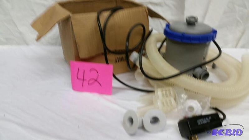 lot 42 image: Pool Water Pump