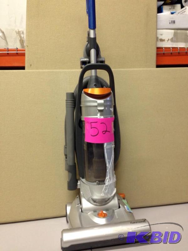 lot 52 image: Vacuum