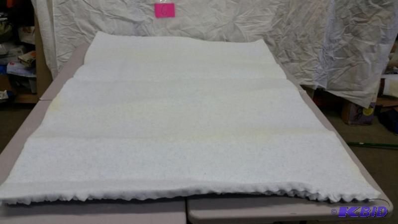 lot 6 image: FULL TOPPER MEMORY FOAM