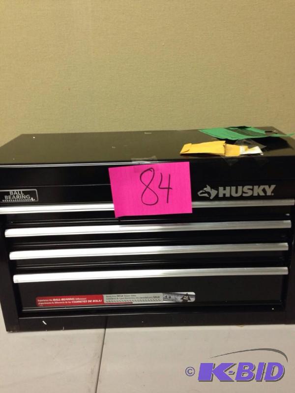 lot 84 image: 26 In Husky Drawer Chest