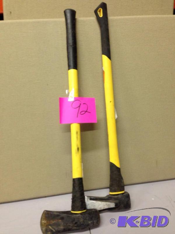 lot 92 image: Lot of Yard Tools