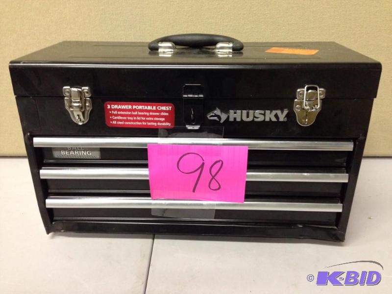 lot 98 image: Husky 3 Drawer
