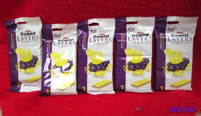 lot 1 image: Qty 5 pkg of Trident Layers with real fruit f...