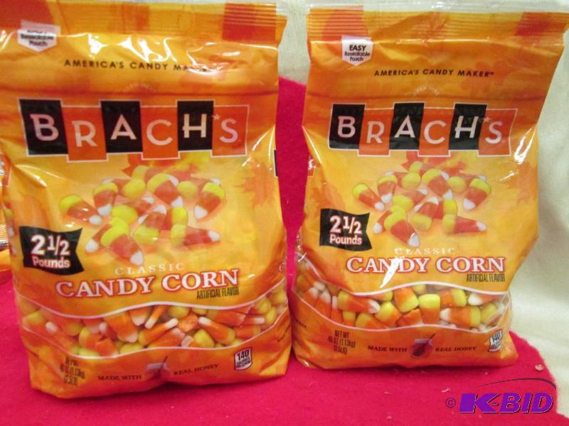 lot 29 image: 2 pkg- Brachs 2 12 pounds of candy corn 10...