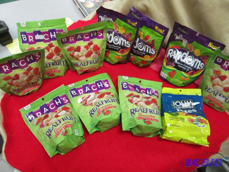 lot 40 image: Qty 11 Wonka Randoms, Jolly Ranchers Bites So...