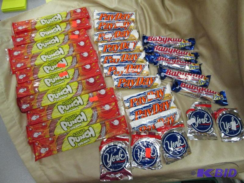 lot 45 image: Qty 30 pkg of Sour Punch straws, Payday, York...