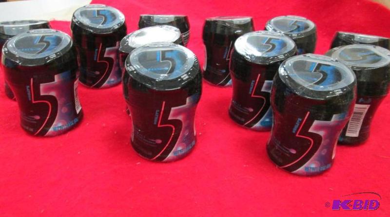 lot 59 image: Qty 12 Wrigleys 5 Cobalt cooling peppermint ...