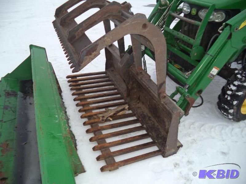 lot 7 image: Grapple Bucket.
