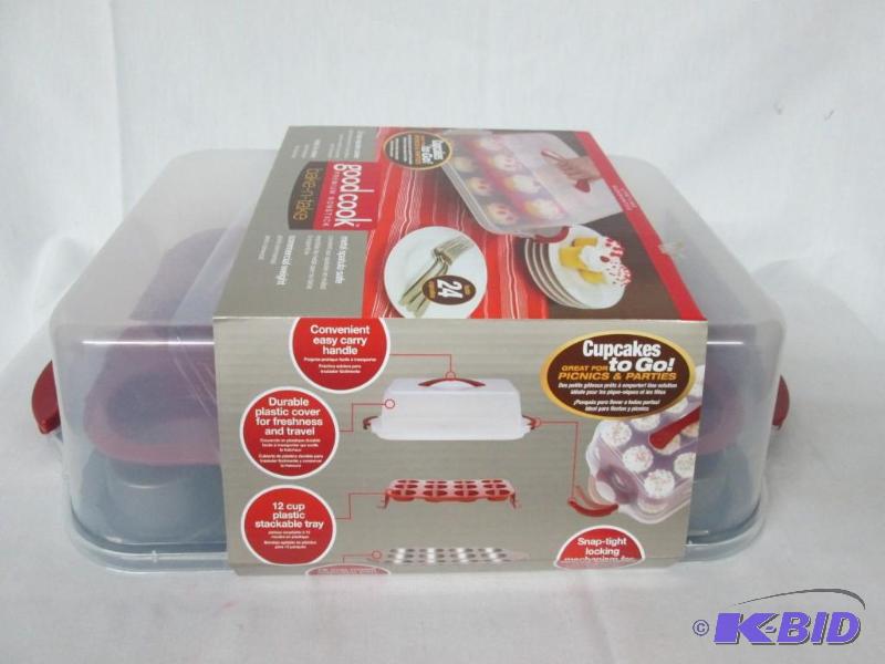 lot 38 image: Bake n Take Covered Cupcake Carrier