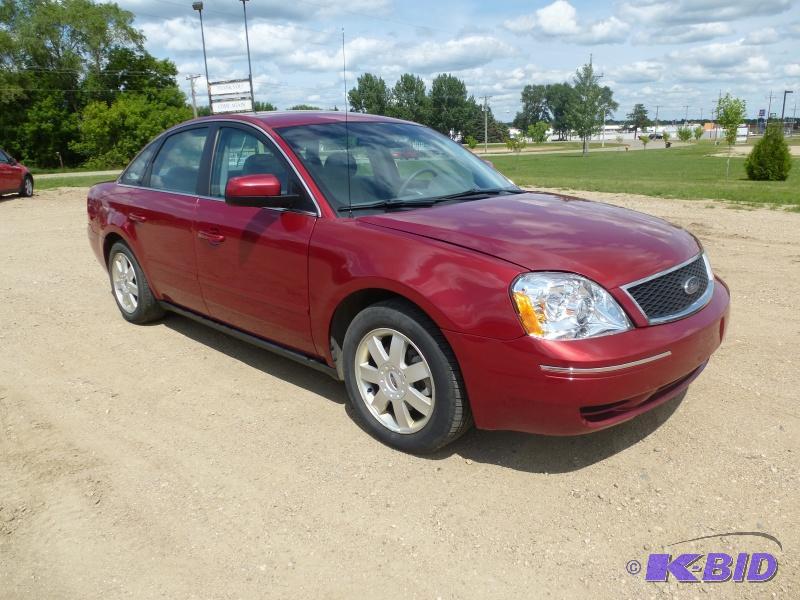 2005 Ford 500 FWD Has 3.0 Liter V6 engine, 6...