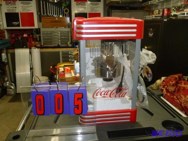 Retro Coca Cola popcorn maker by nostalgia. N...
