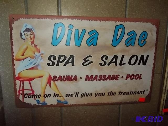 Diva Dae Spa sign 10 x 16...