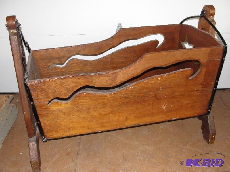 Antique Wood Crib
