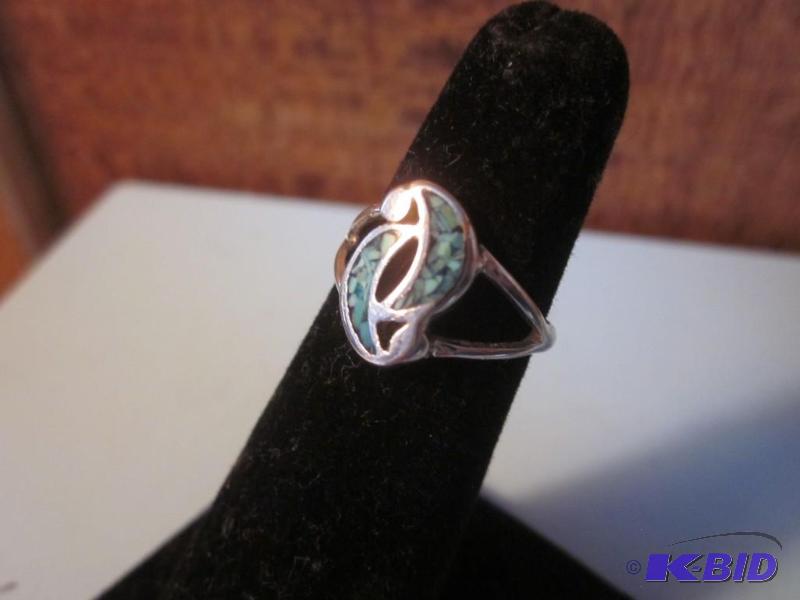 Size 5 unmarked Sterling Silver and turquoise...