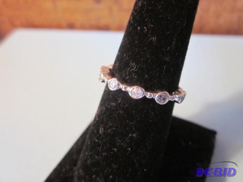 Size 7.5 Sterling Silver and Cubic Ziconia ri...