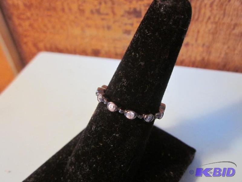 Size 7.5 Sterling Silver and Cubic Ziconia ri...