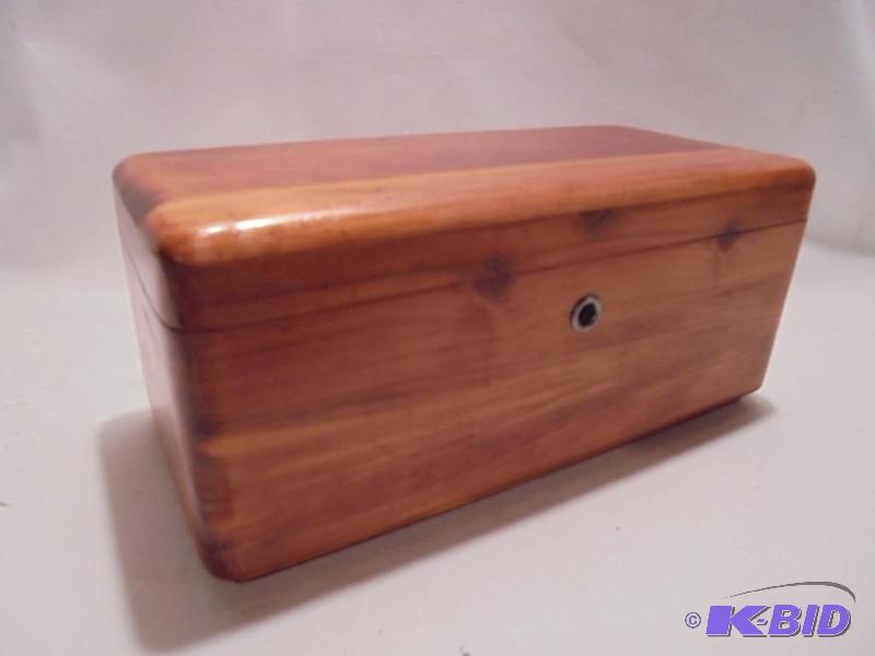 10 inch Lane salesman sample cedar chest, adv...