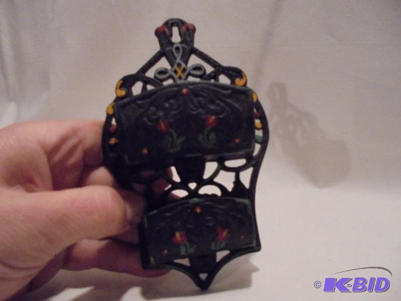 Wilton cast iron double pocket matchbook hold...