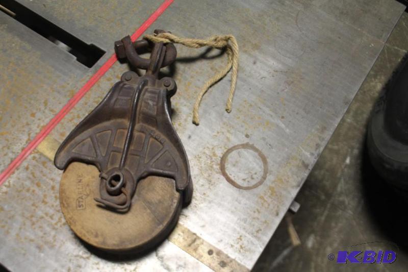 lot 15 image: Antique Wooden-Wheel Pulley