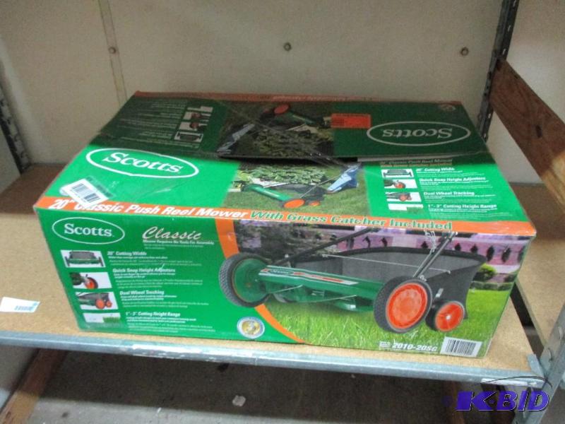 Scotts reel mower, with grass catcher...
