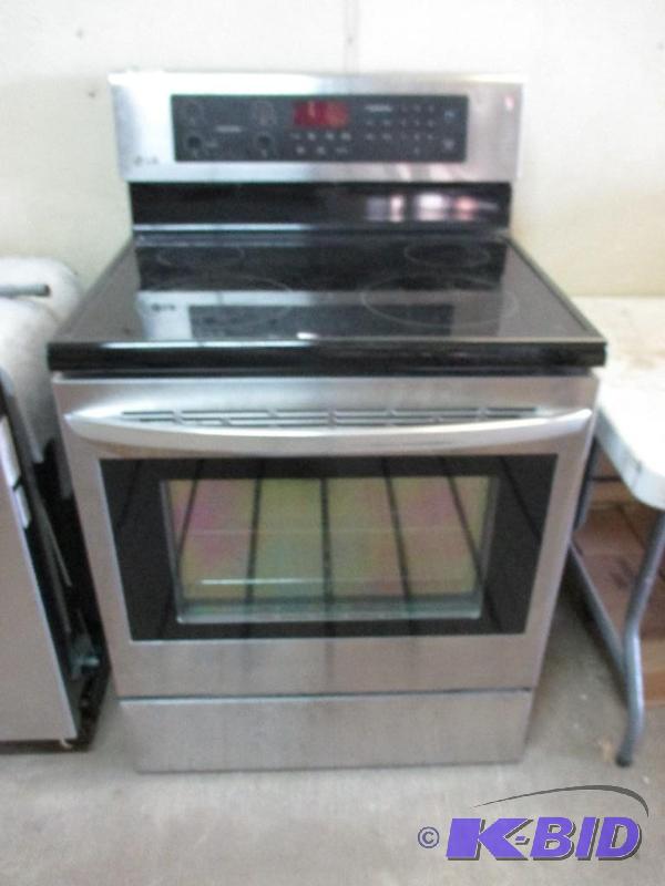 LG LRE3021ST. LGs new single oven range can ...