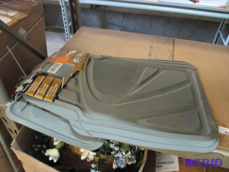 Kraco mat set...