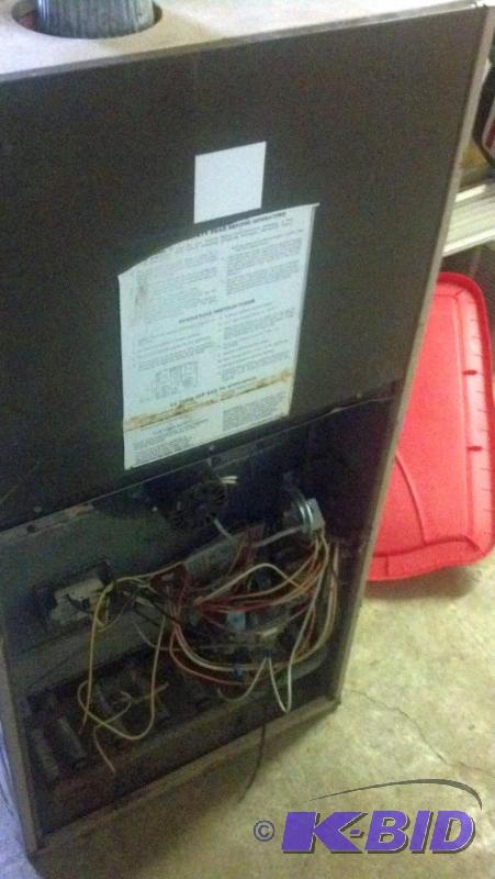 Working Natural Gas Furnace...