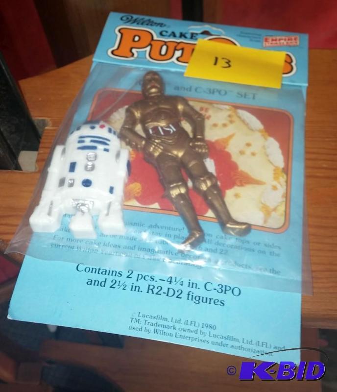 VINTAGE WILTON CAKE PUTONS C3PO AND R2D2...