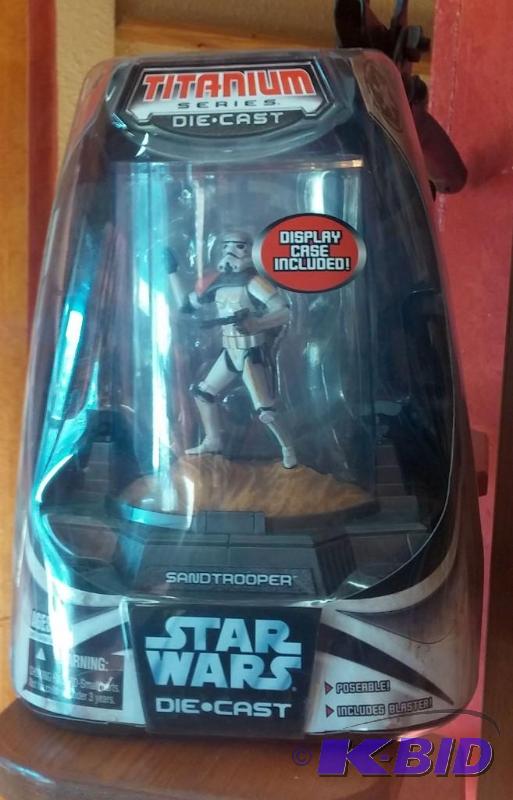 STAR WARS TITANIUM DIE CAST SANDTROOPER NEVER...