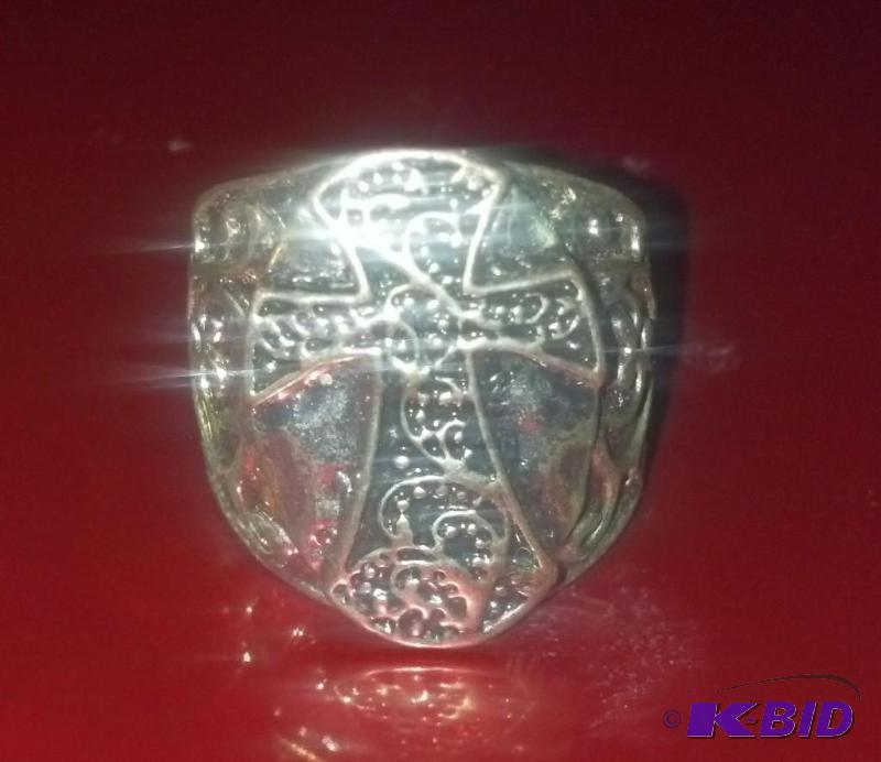 Large Mans Ring...